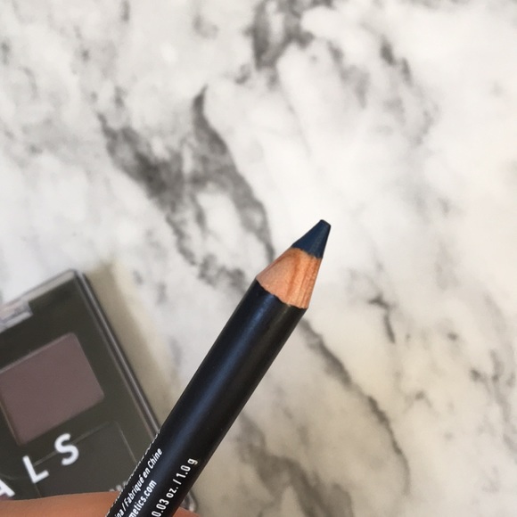 NYX Cool Toned Set - Picture 3 of 8